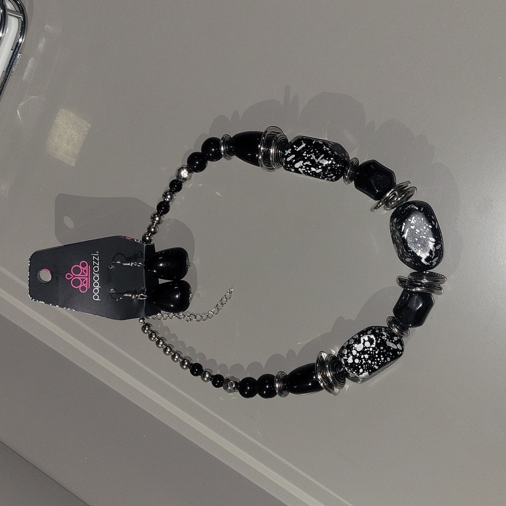 Oversized beads necklace